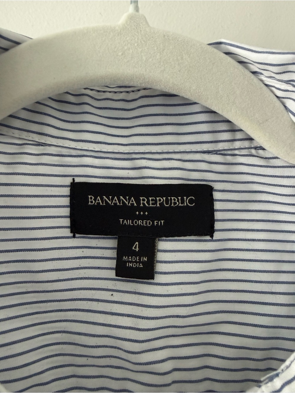 Banana Republic Blue and White Striped Sleeveless Button-Down Shirt - Picture 3 of 3